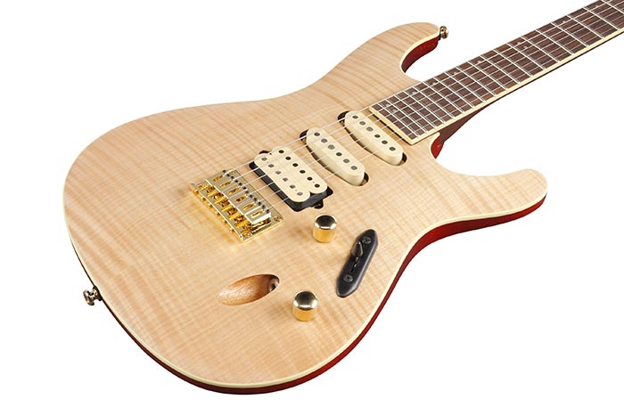 Top of the SEW761FM-NTF's body
