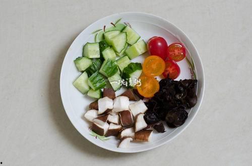 黑瓜吃料免费,揭秘免费美食背后的秘密